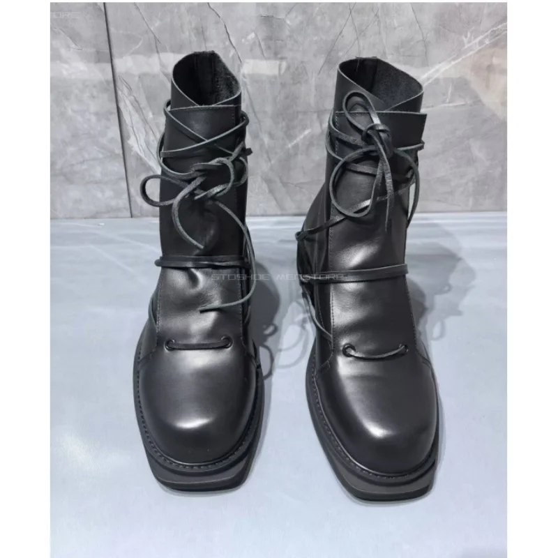 Chelsea Boots Suede - Czarne skórzane krótkie buty z kwadratowym