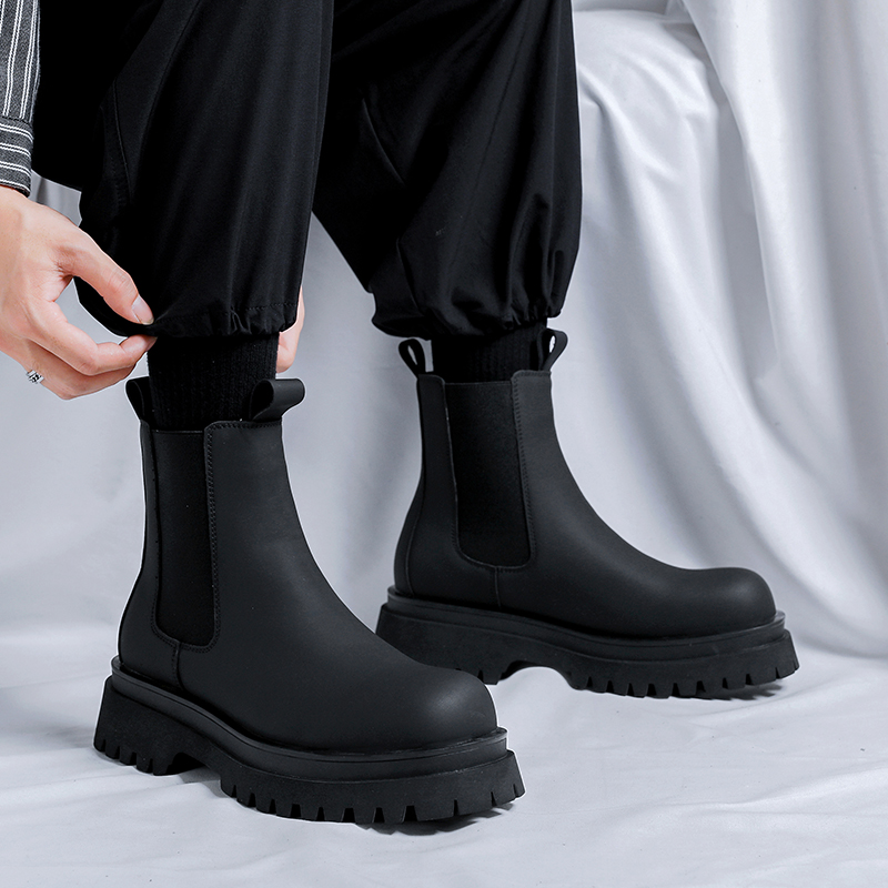 Czarne wysokie botki na platfo – Chelsea Boots Suede recenzja i cena